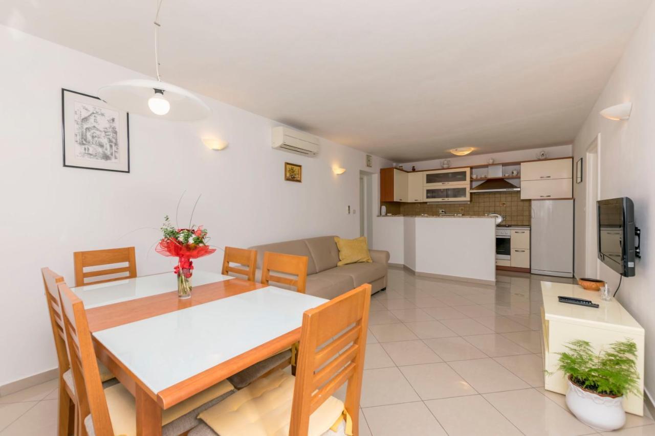 Apartments Maja Trogir Exterior photo